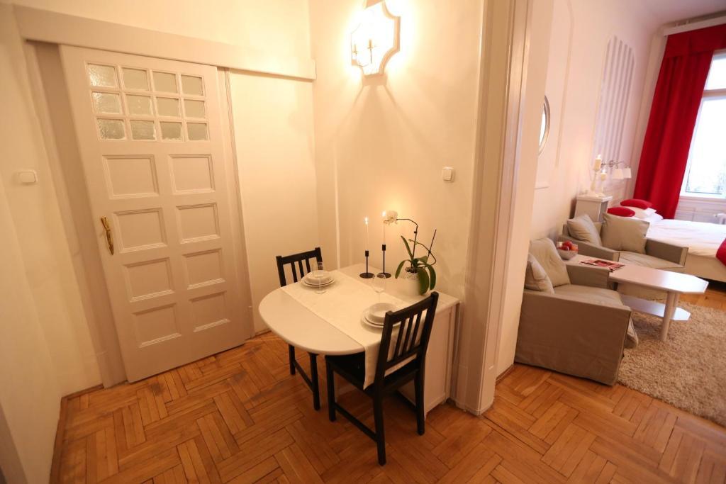 D.Five Classic Luxury Apartment Βουδαπέστη Δωμάτιο φωτογραφία