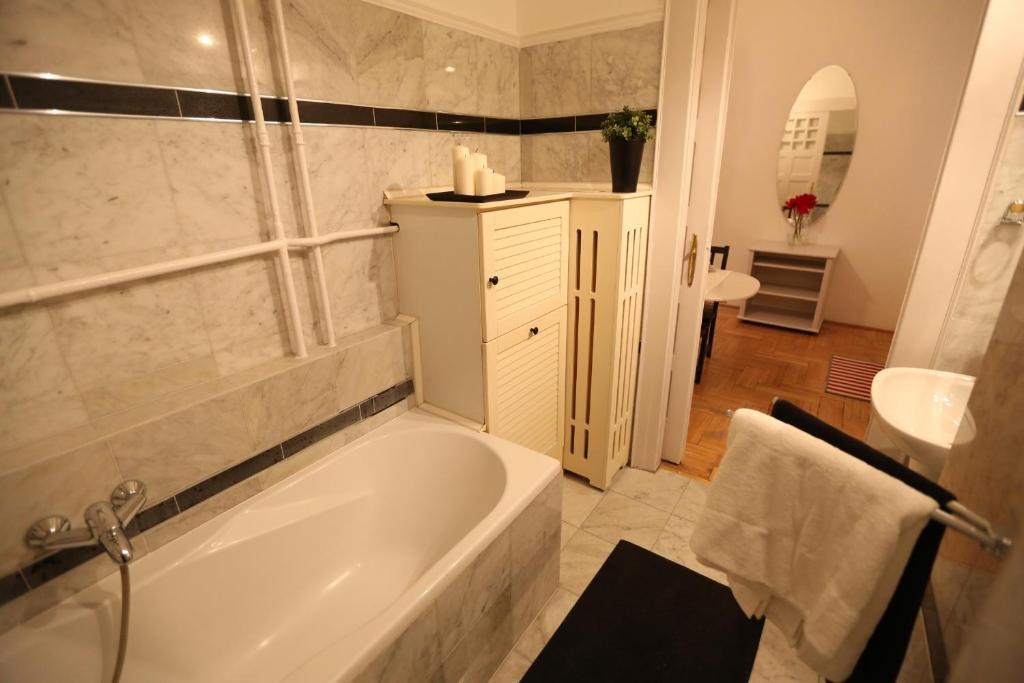 D.Five Classic Luxury Apartment Βουδαπέστη Δωμάτιο φωτογραφία